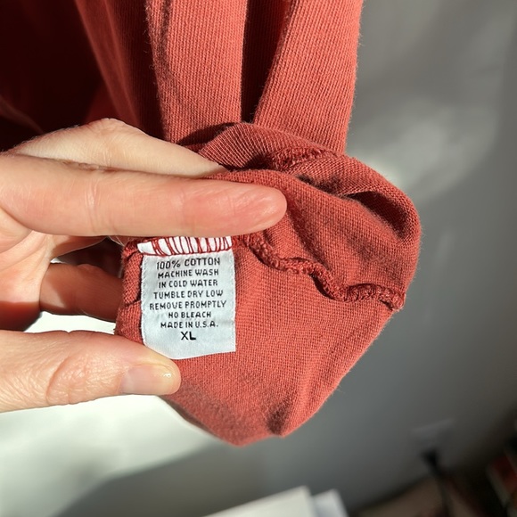 Shirt - Picture 4 of 4